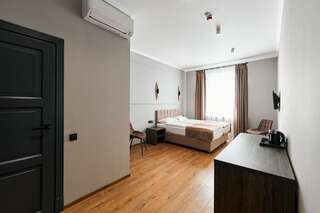 Отель Отель Classic Киев Улучшенный стандартный двухместный номер с 1 кроватью или 2 отдельными кроватями-4