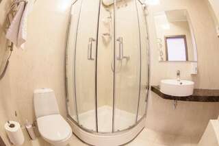 Отель Отель Classic Киев Стандартный двухместный номер с 1 кроватью или 2 отдельными кроватями-13