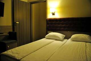 Отель Отель Classic Киев Стандартный двухместный номер с 1 кроватью или 2 отдельными кроватями-16